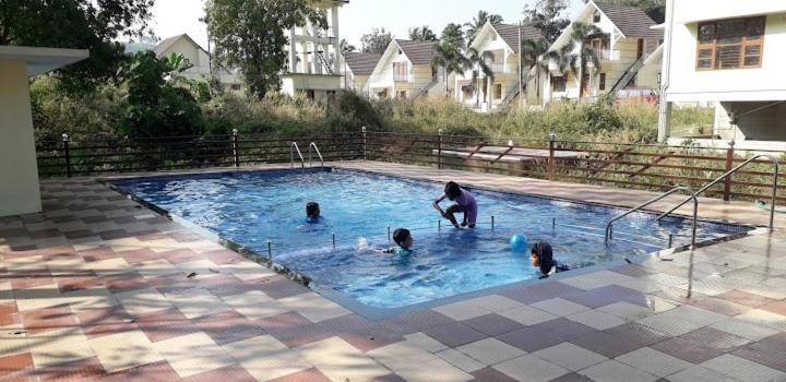 Nest Resorts Athirappilly Luaran gambar
